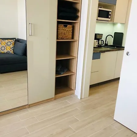 Aquamarina Onyx Gold Apartment *
